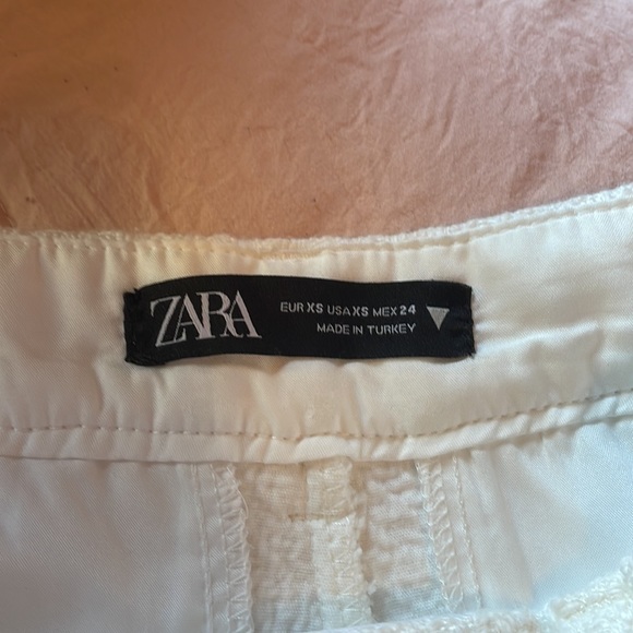 White Zara shorts. - Picture 3 of 3
